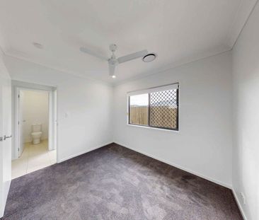 STYLISH HOME - Photo 3