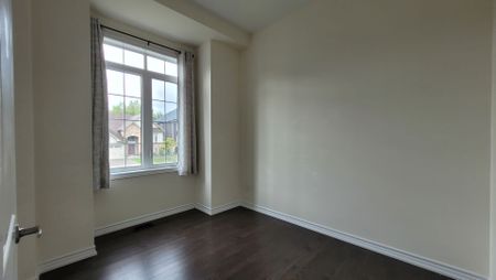 For Lease - 218 ROY Drive, Clearview, Ontario - Photo 2