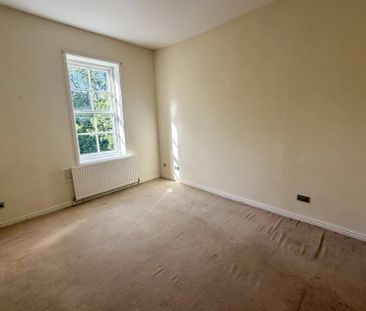 Salisbury Street, HULL - Photo 1