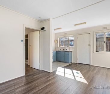 3/30 Chifley Avenue, Altona - Photo 3