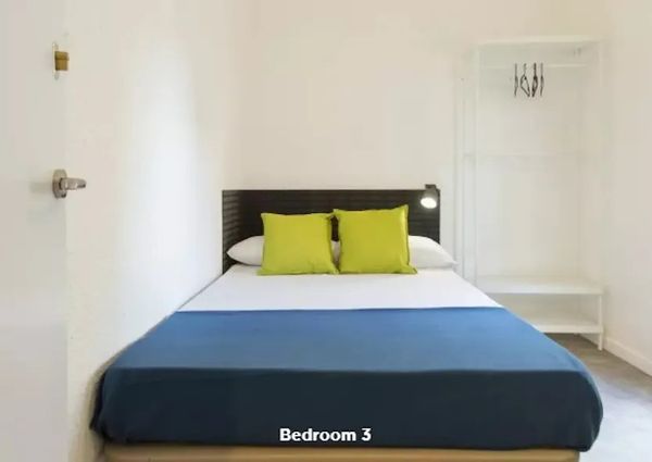 Avenida del Monte Igueldo, Madrid, Community of Madrid 28053