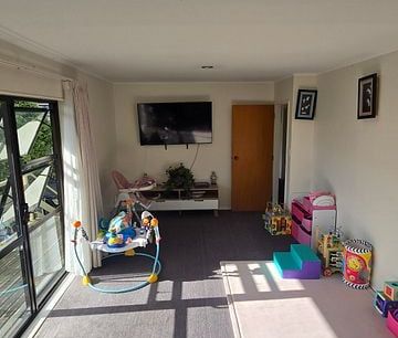Charming Karori 3BR Home w/ Deck & Garden - Photo 6
