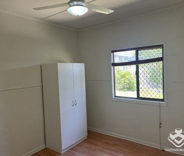 Homely 3 Bed Cottage with Big Yard in ideal Ipswich location. - Photo 3