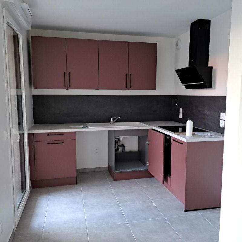 Location Appartement 1 pièce 28m² THONON LES BAINS 74200 - Photo 1