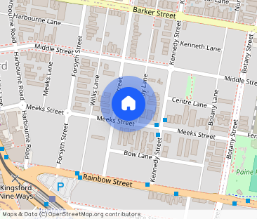 TOP FLOOR TWO BEDROOM APARTMENT! - Photo 1