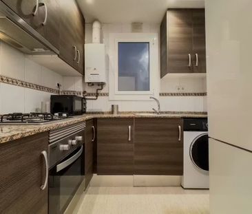 Carrer d'Occident, L'Hospitalet de Llobregat, Catalonia - Photo 5