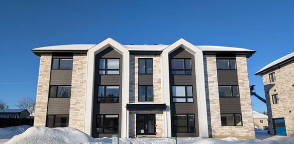 3½ neuf à louer, Bellefeuille, Saint-Jérôme 1er FÉVRIER - Photo 2