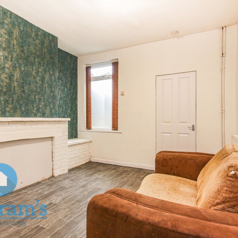 2 bed Mid Terraced House for Rent - Photo 1