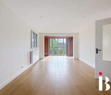 Location Maison 6 pièces 109m² ST HERBLAIN 44800 - Photo 2