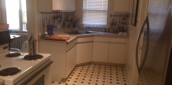 Room in Duplex Apartment - Photo 2