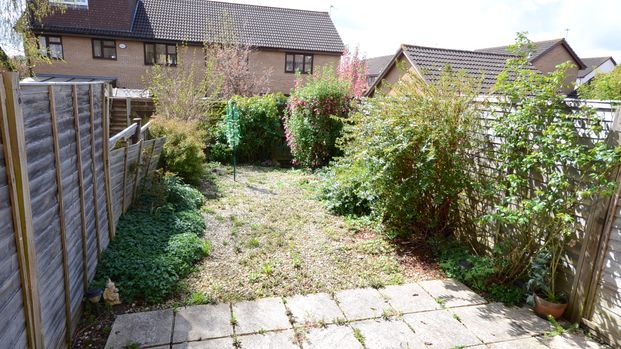 2 bedroom terraced to rent - Photo 1