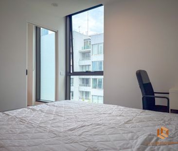 West Melbourne - Photo 1