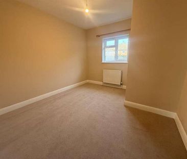 Sunnydene, Upper Street, CO7 - Photo 4