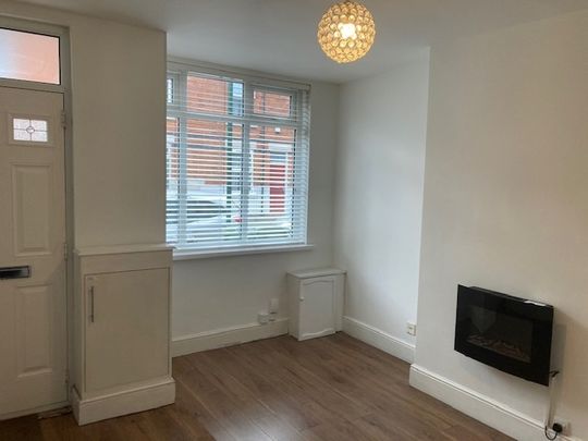 2 Bed Terraced House, Kimberley St, NG2 - Photo 1