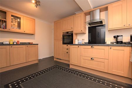 Quarry Hill, Oulton, Leeds, LS26 8SX - Photo 4