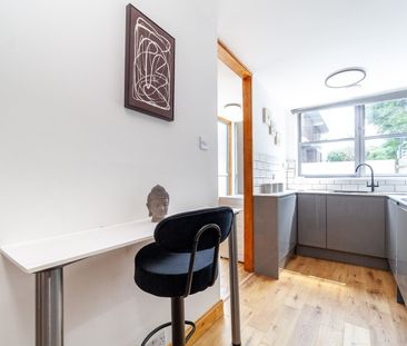 2 Bed Flat, Handa Walk, N1 - Photo 3