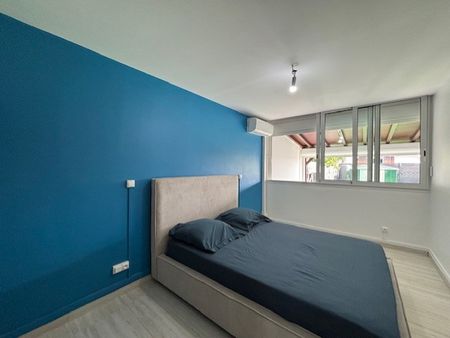 Location Appartement 3 pièces 53m² LE GOSIER 97190 - Photo 2