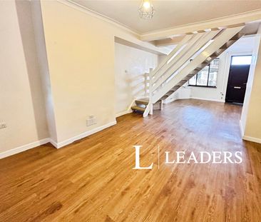 2 bedroom house to rent Ivy House Road, Stoke-on-Trent, Staffordshi... - Photo 6