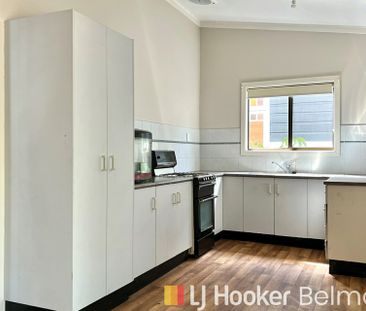 Prime Hamilton Location! - Photo 5