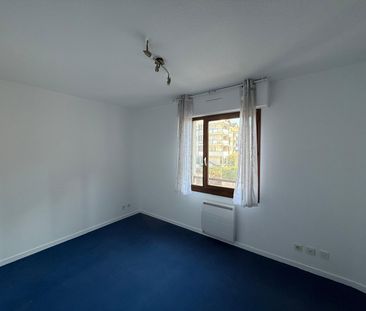 Location Appartement 4 pièces 99m² - Photo 2