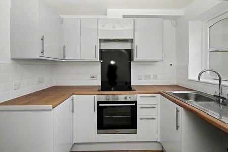 2 bedroom terraced house to rent - Photo 3