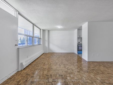 5 Glamorgan Avenue #701 , - Photo 2