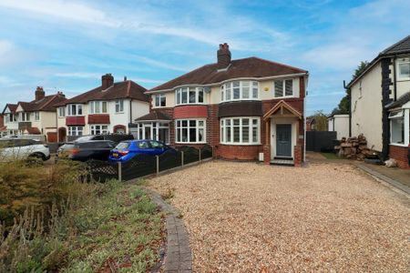 3 bedroom semi-detached house to rent - Photo 3