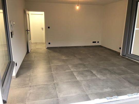 Appartement te huur - Photo 1