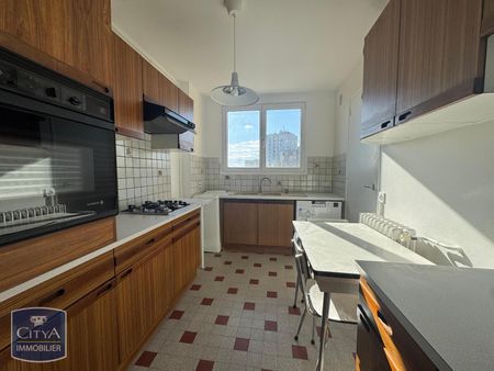 Location Appartement 4 pièces 83m² VILLEURBANNE 69100 - Photo 2