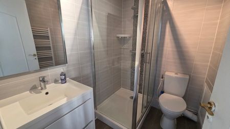 Location Appartement 1 pièce 27m² ORLEANS 45000 - Photo 3