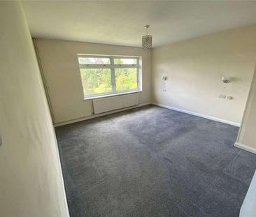 Caroline Court, Bath Road, Reading, Berkshire, RG1 - Photo 3