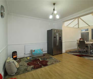 Eastwood Road North, Leigh-On-Sea, Essex, SS9 4LU - Photo 3