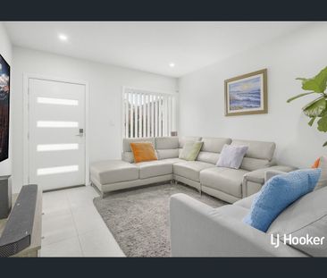 Beautiful 4 Bedroom Home - Great Location! - Photo 5