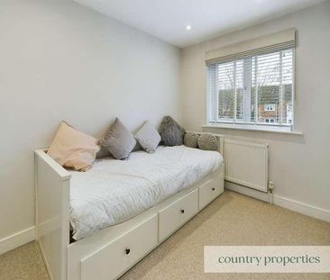 Wellington Drive, Welwyn Garden City, AL7 - Photo 2