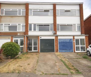 3 bedroom terraced house to rent - Photo 1