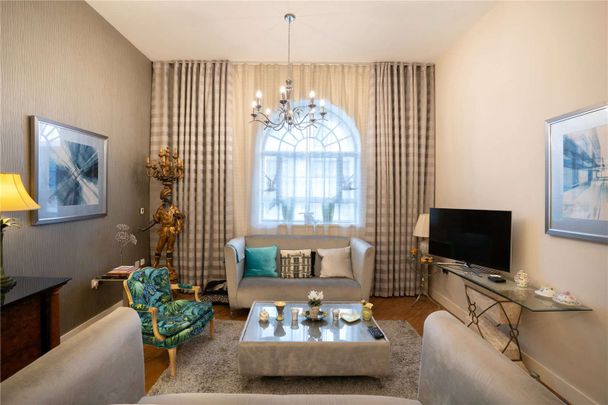 Harbourside Apartment in Iconic Purifier House  Furnished with Parking - Photo 1