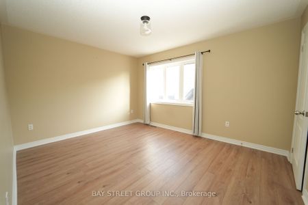 Detached Home For Lease | E8126526 - Photo 2