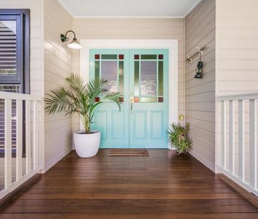 Elevated Home with Stunning Mountain Views - Photo 4