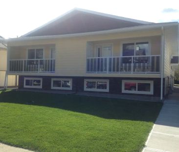 Upgraded Executive Style Fourplex — 2 Bedrooms Fourplex - Photo 1