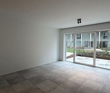 Appartement te huur in Antwerpen voor € 975 met 1 slaapkamer - Photo 1