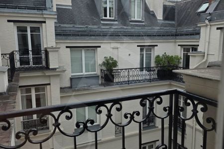 Appartement à louer à Paris 8Ème - Photo 2