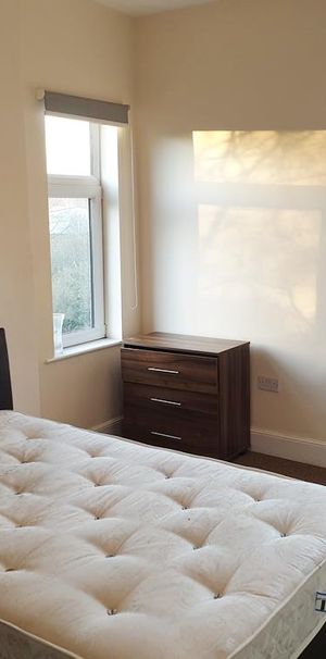 1 bed house share to rent Station Street, DE7 - Photo 1