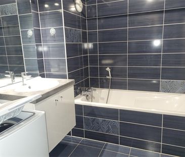 Location Appartement 2 pièces 47m² - Photo 5