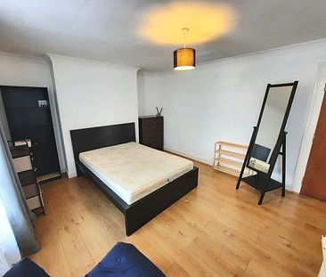House Share Room to Rent Bethnal Green - Photo 2