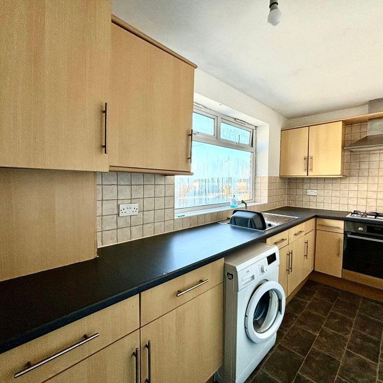 2 bed upper flat to rent in NE22 - Photo 1