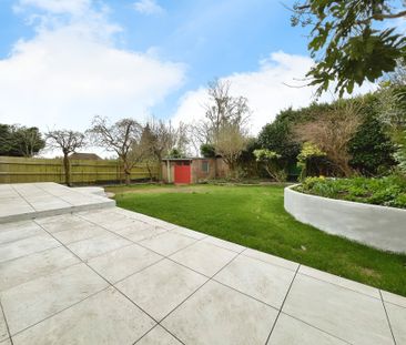 4 bed detached house to rent in Foxdell Way, Gerrards Cross, SL9 - Photo 6