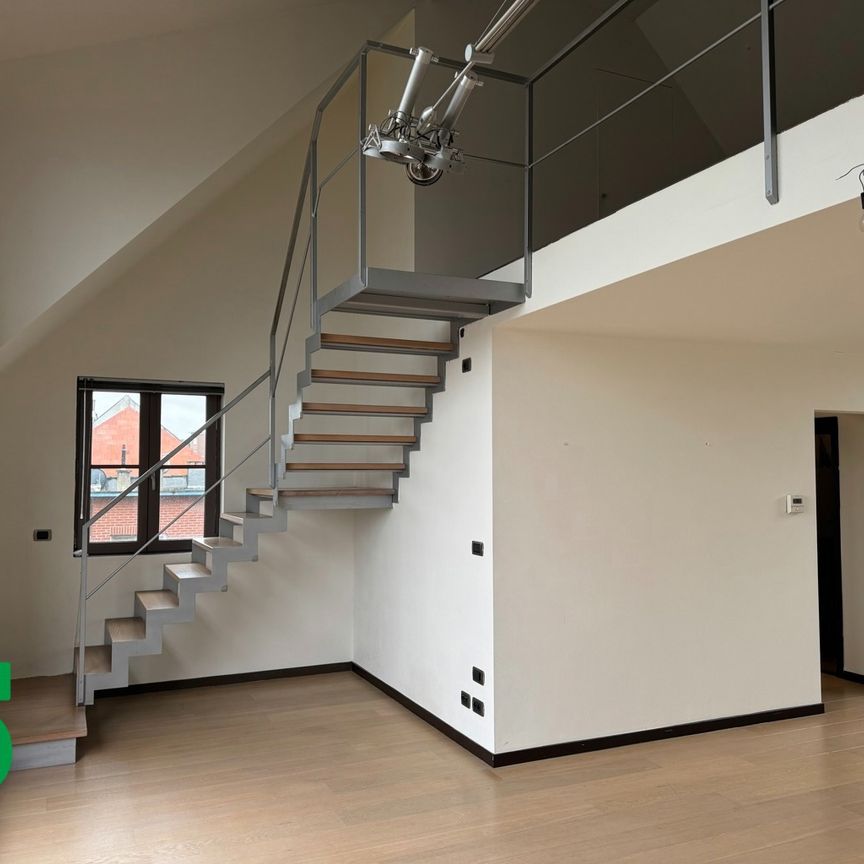 Loft met groot terras op een uitstekende locatie in Wilrijk. - Photo 1