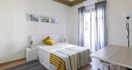 Calle de San Bernardo, Madrid, Community of Madrid 28015 - Photo 5