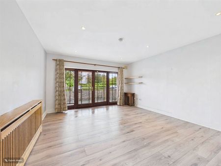 2B Warrington Mews , Donabate, County Dublin - Photo 2