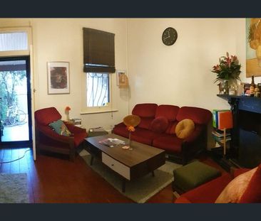 Modern & Low-Maintenance Living in Brompton - Photo 2